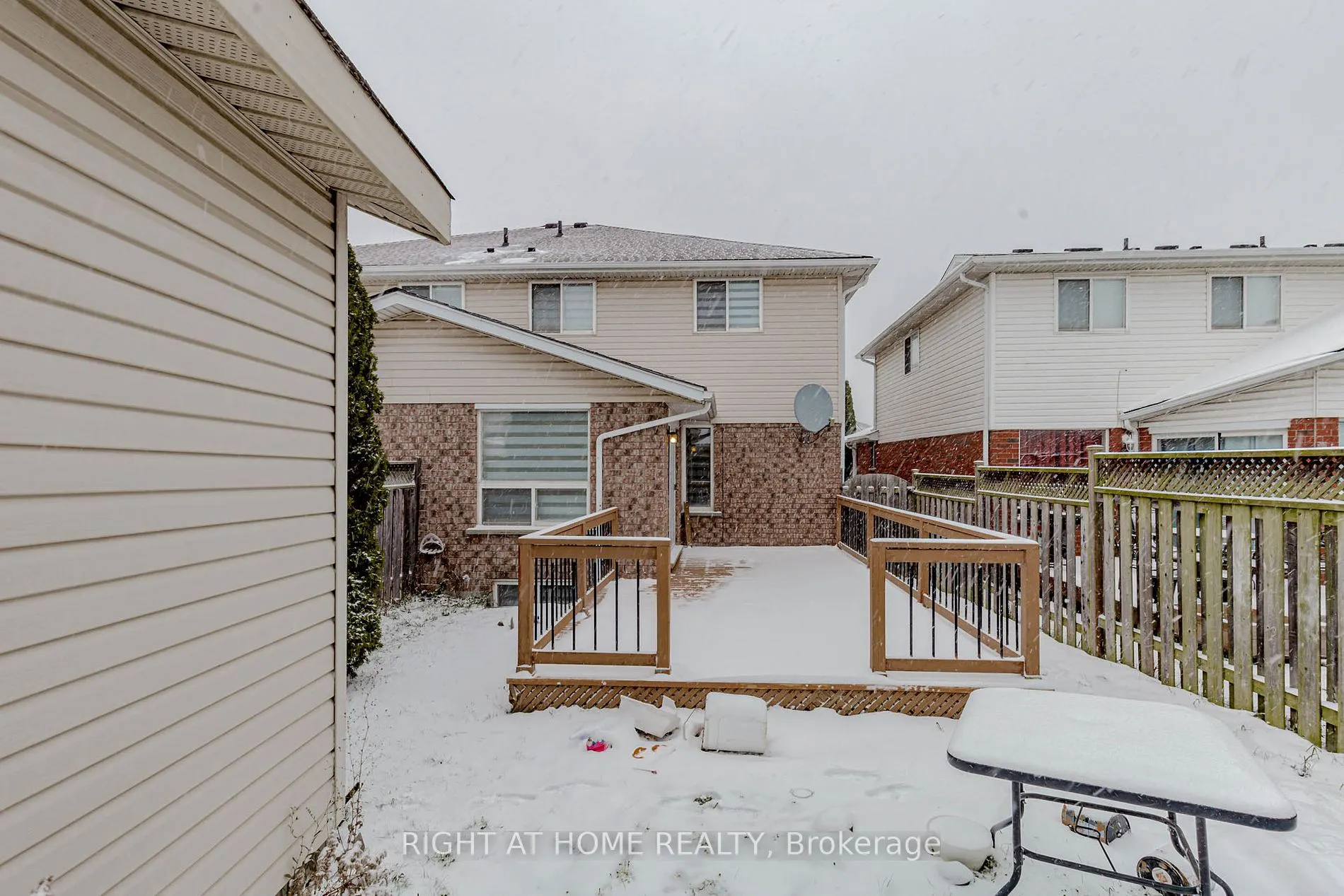 51 Hawkins Dr