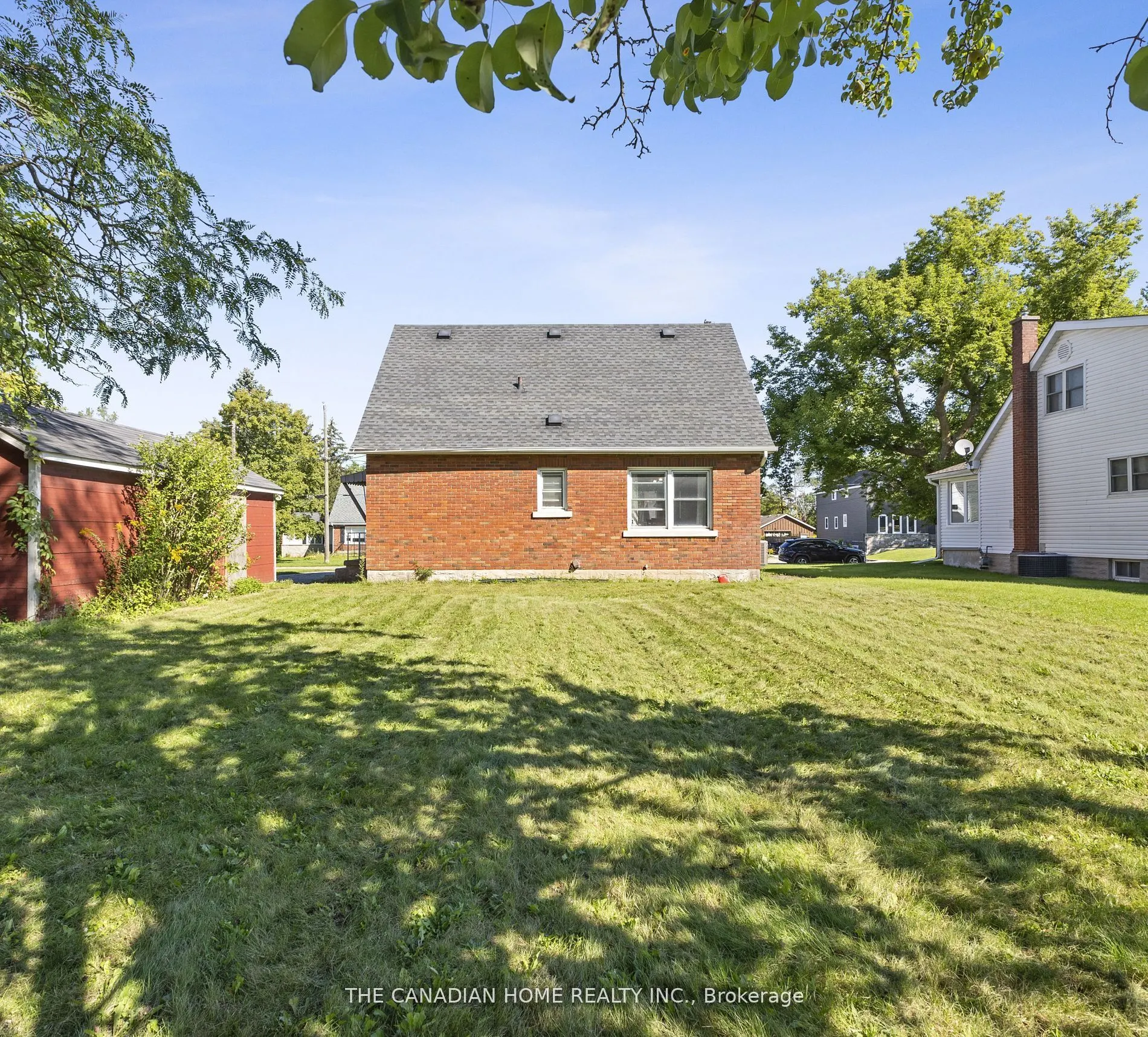 13 Athlone Rd