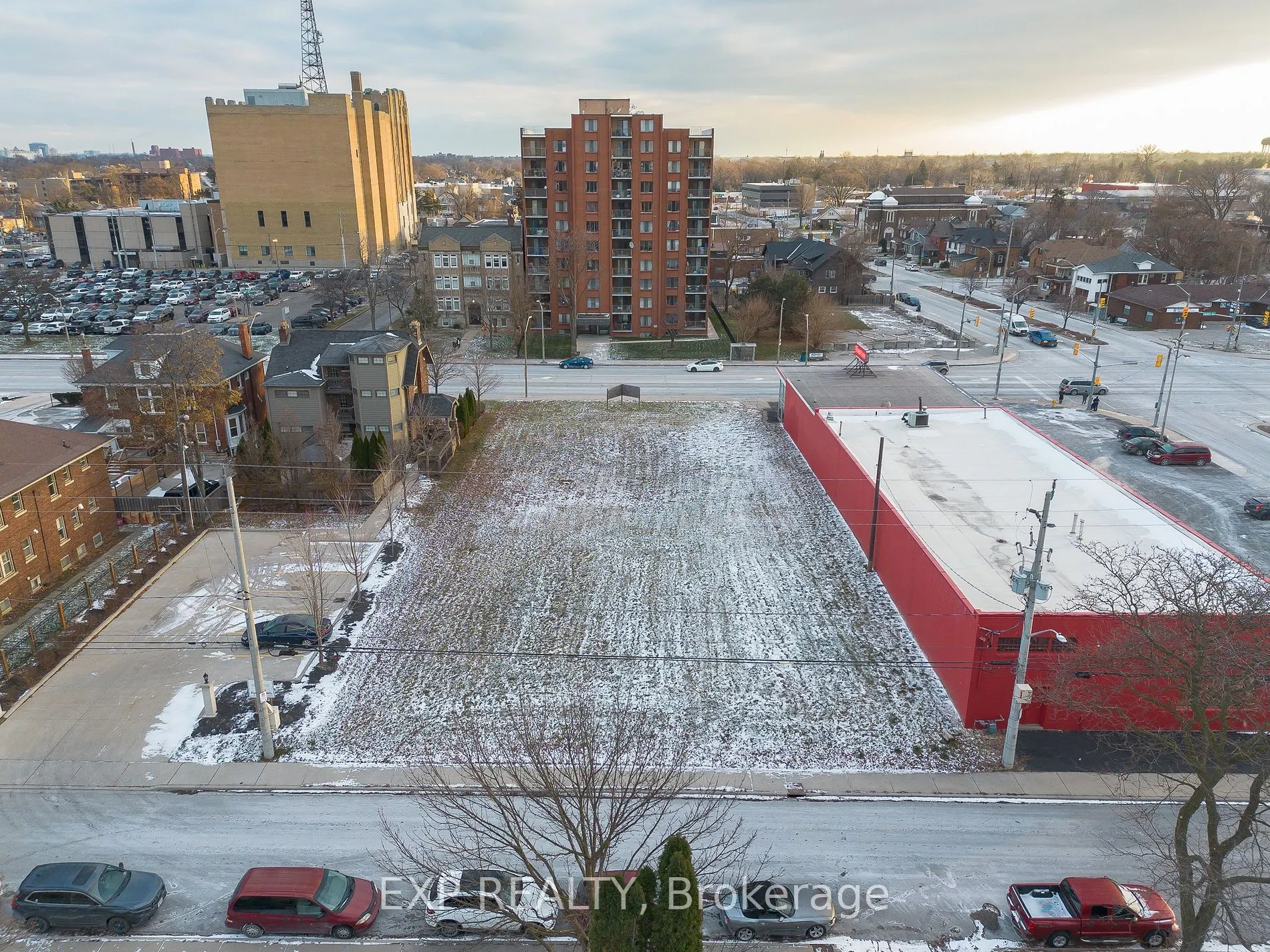 1181 Ouellette Avenue