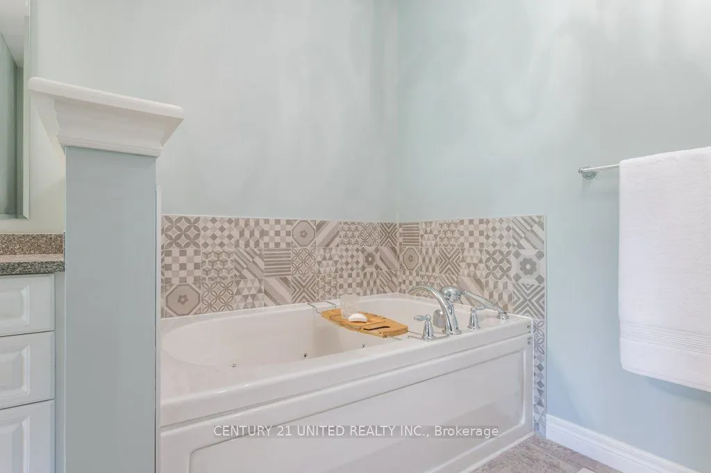 301 Carnegie Ave, #140