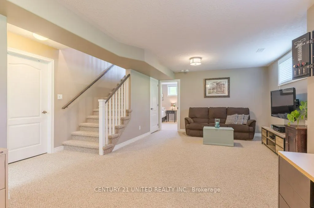 301 Carnegie Ave, #140