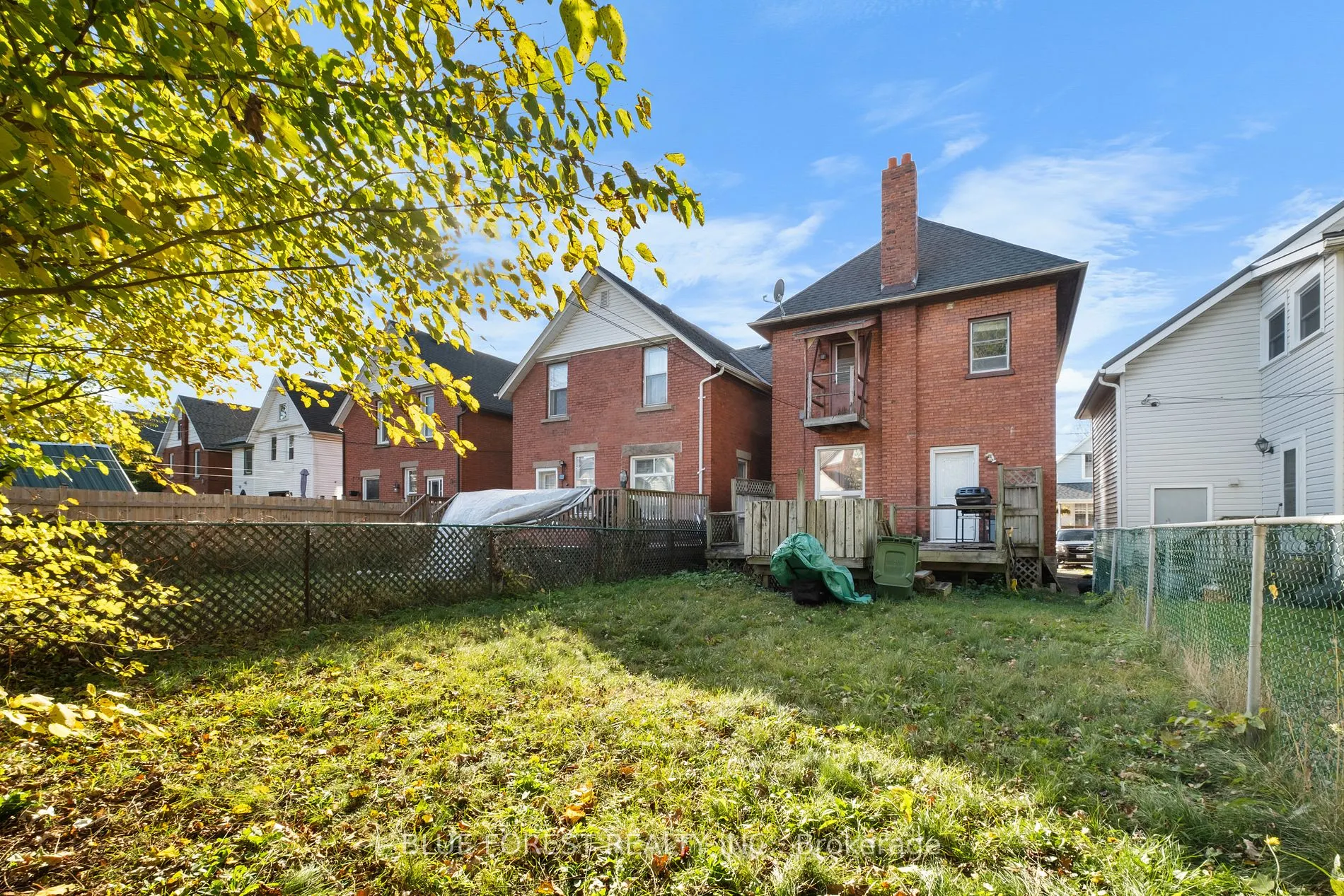 37 John St