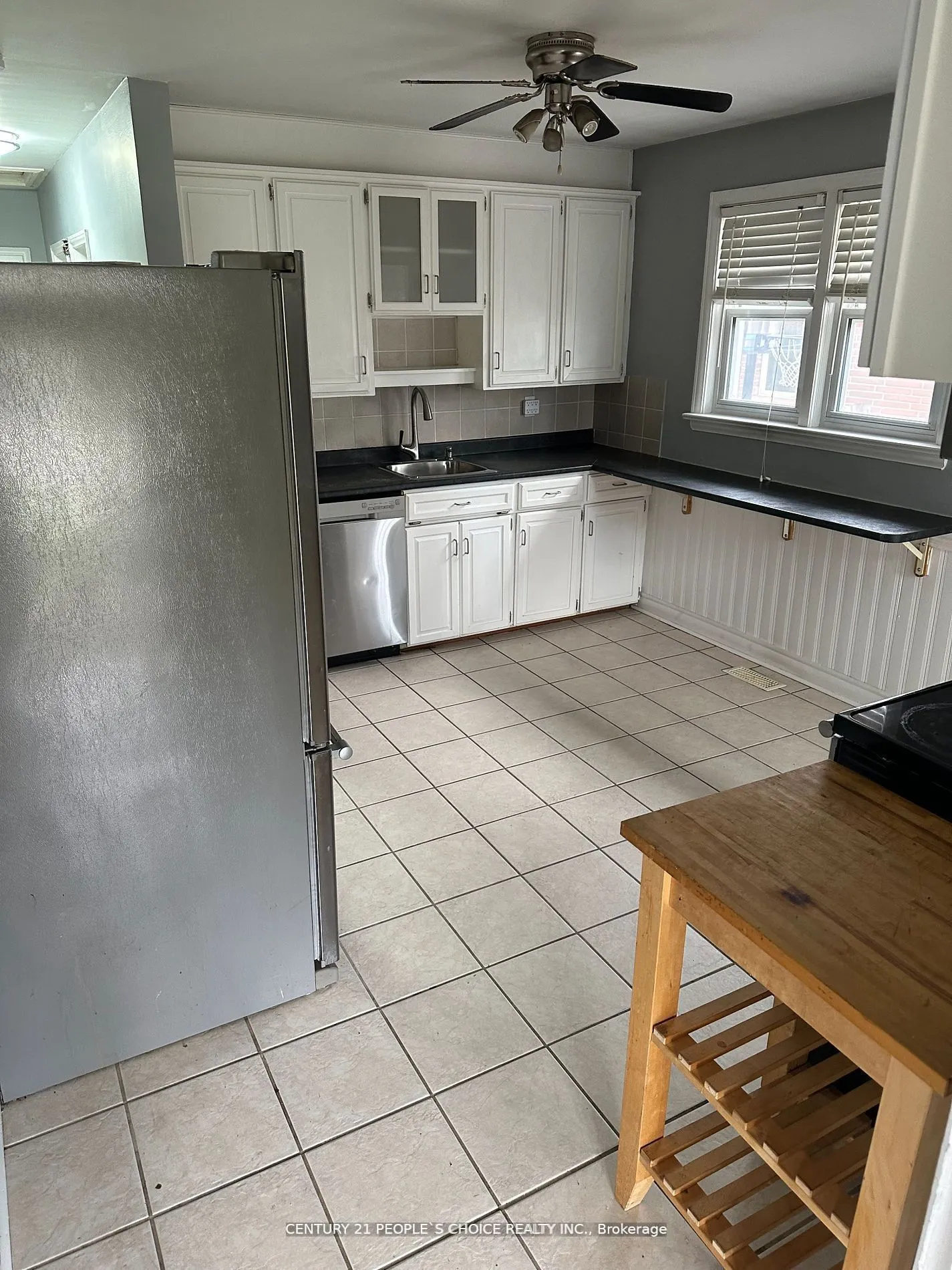 156 Ellsworth Cres