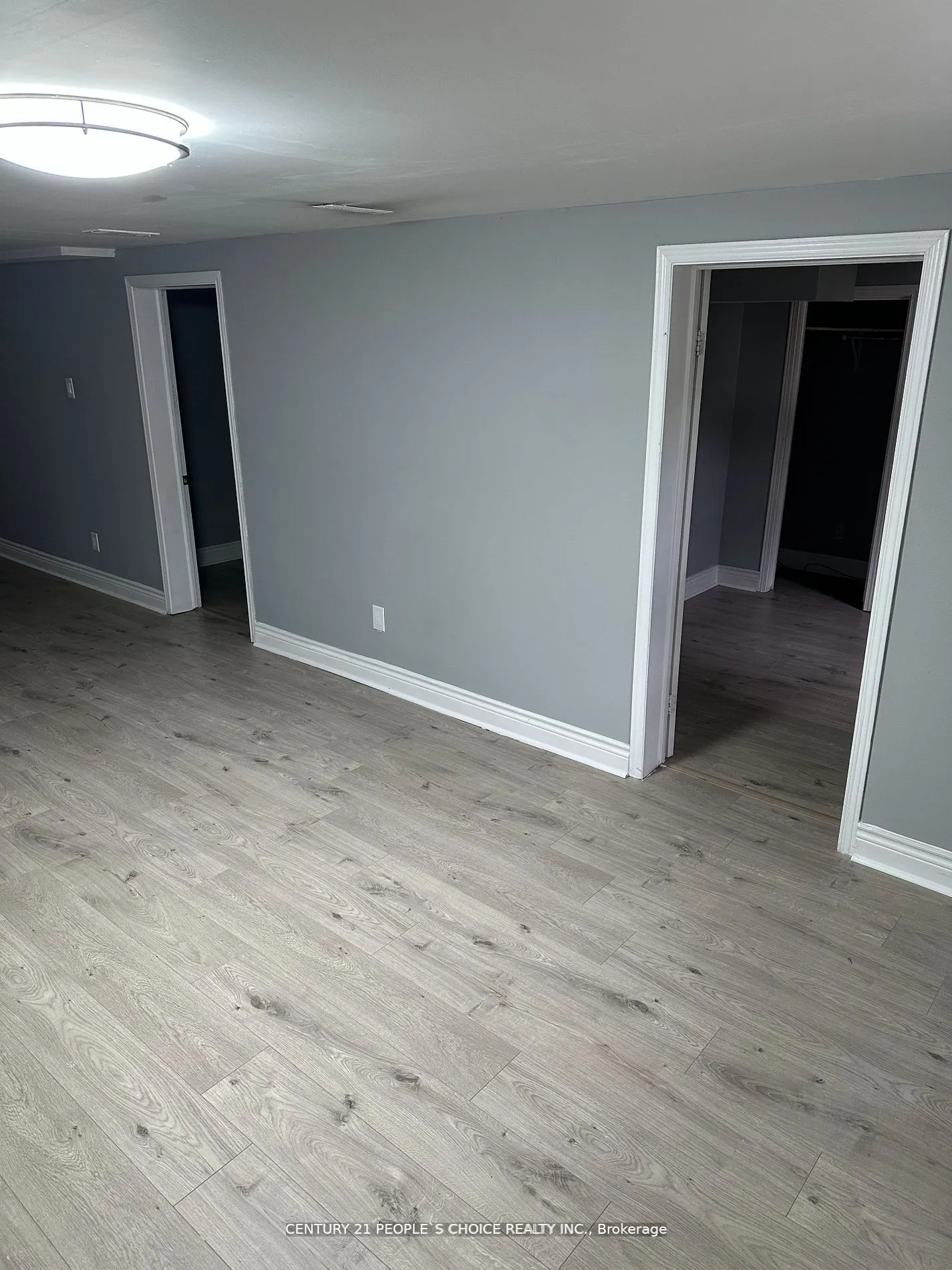 156 Ellsworth Cres