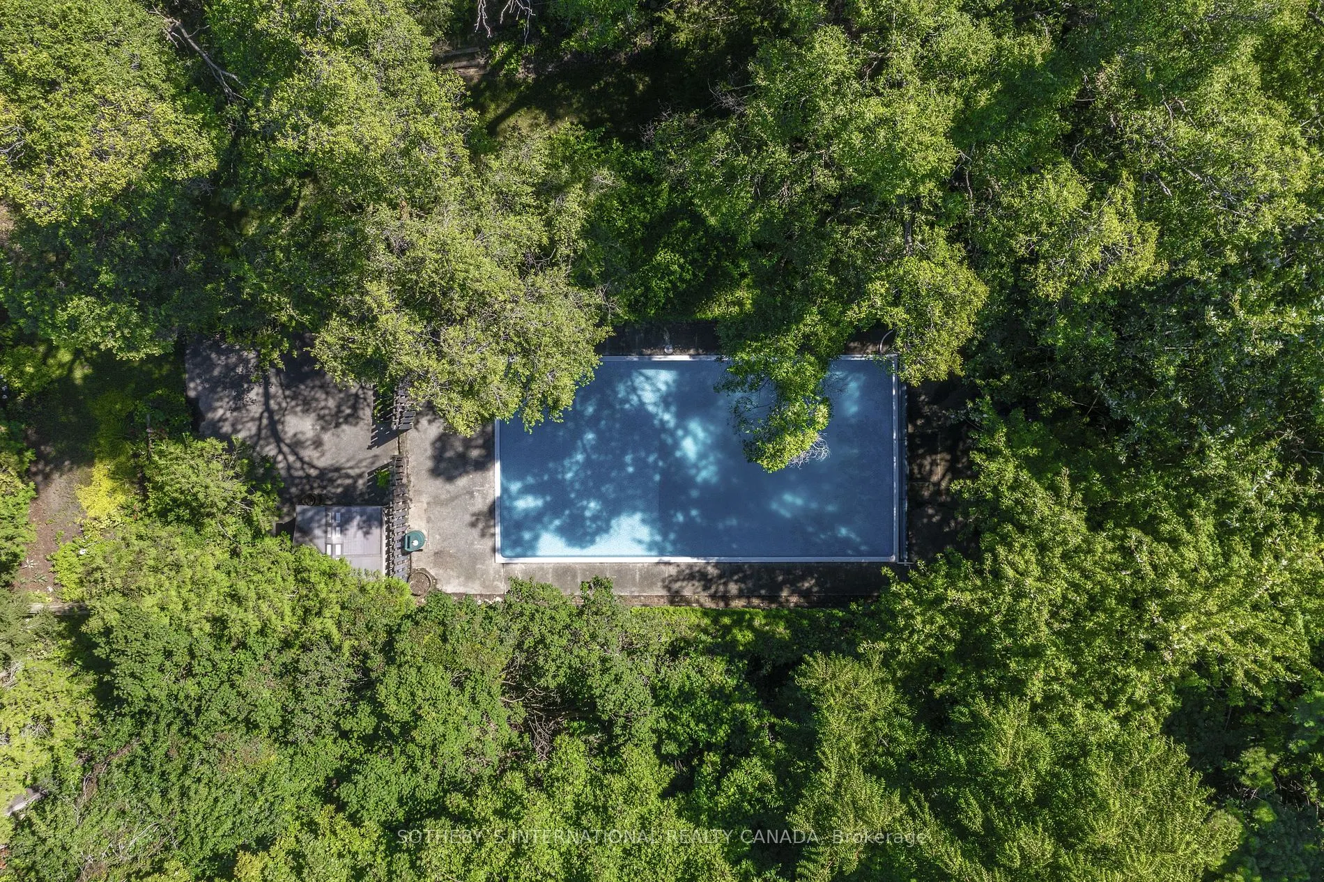 366 Lakeshore Rd