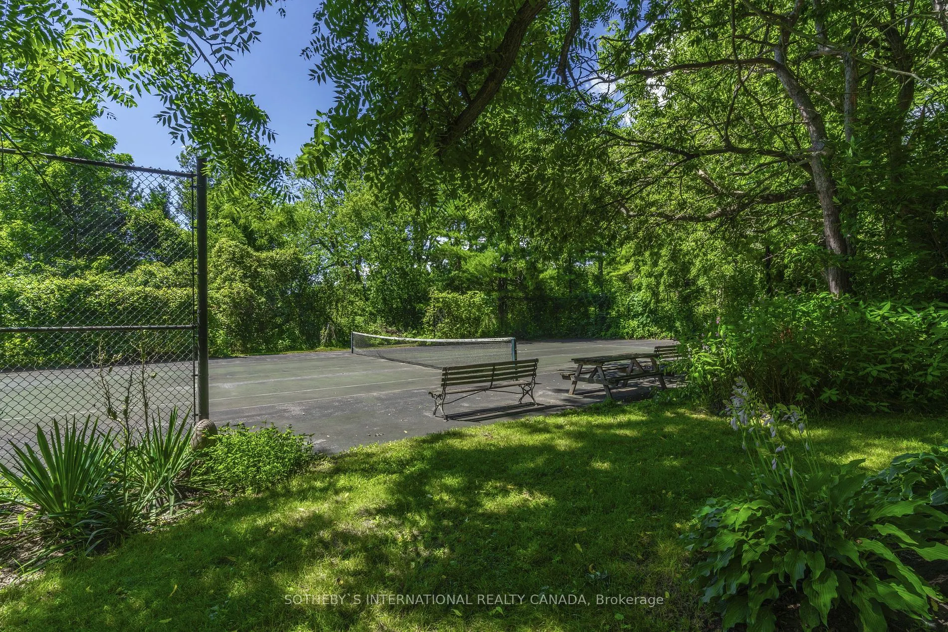 366 Lakeshore Rd