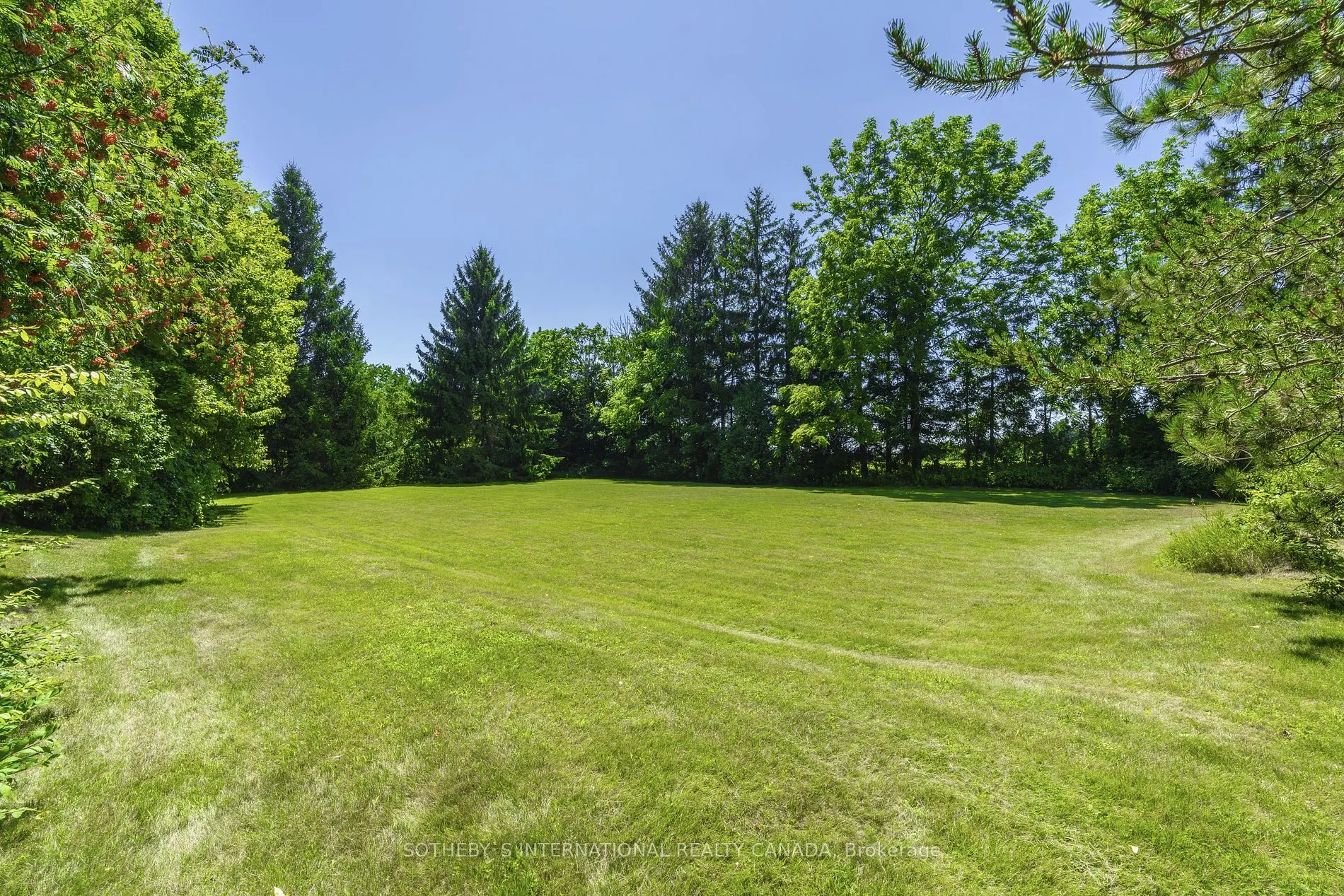 366 Lakeshore Rd