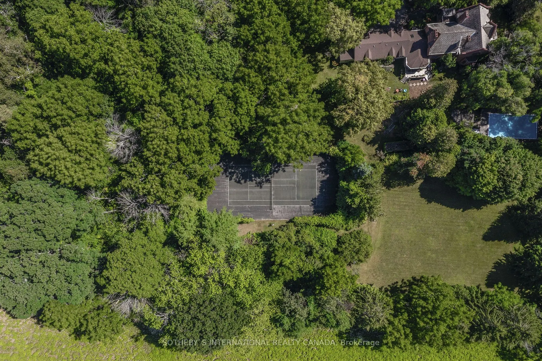 366 Lakeshore Rd