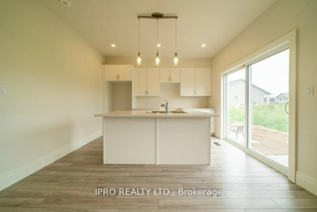 44 Campbell Crescent