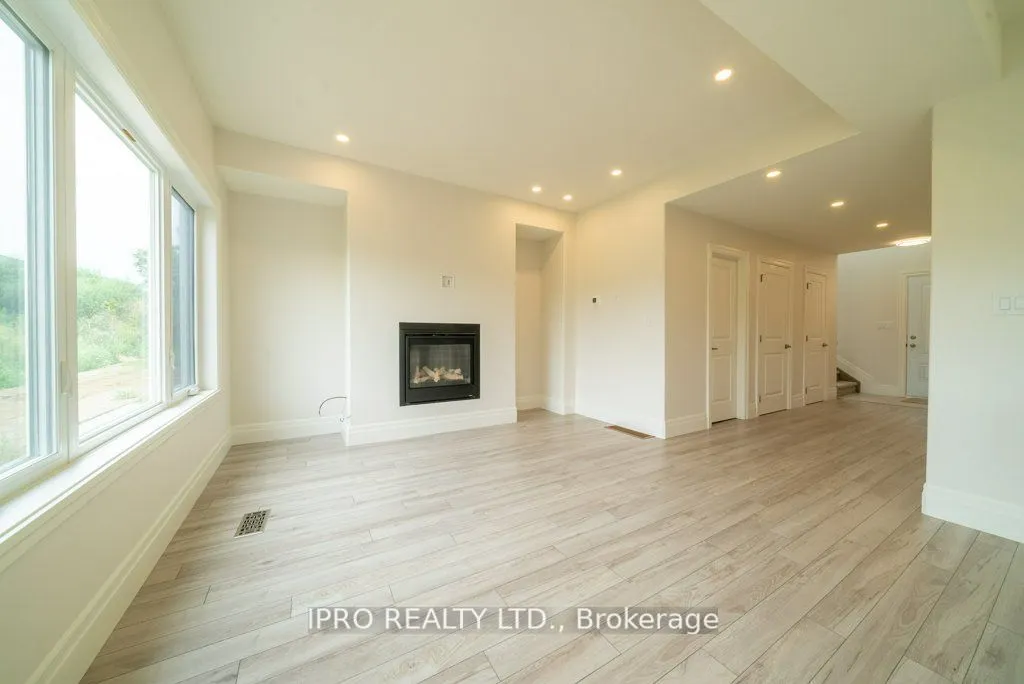 44 Campbell Crescent