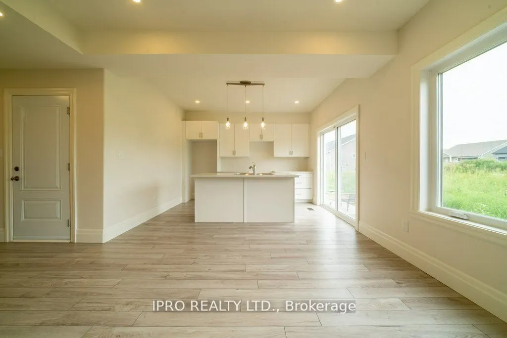 44 Campbell Crescent