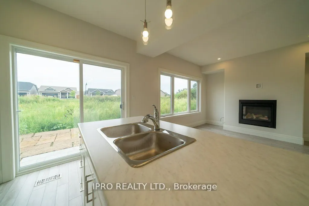 44 Campbell Crescent