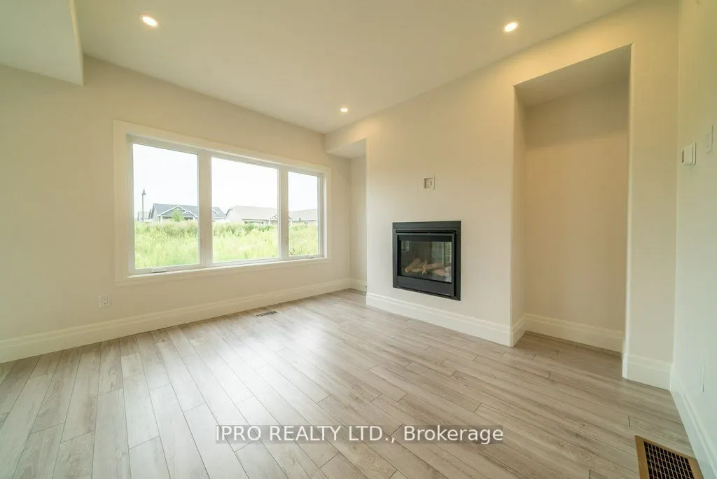 44 Campbell Crescent