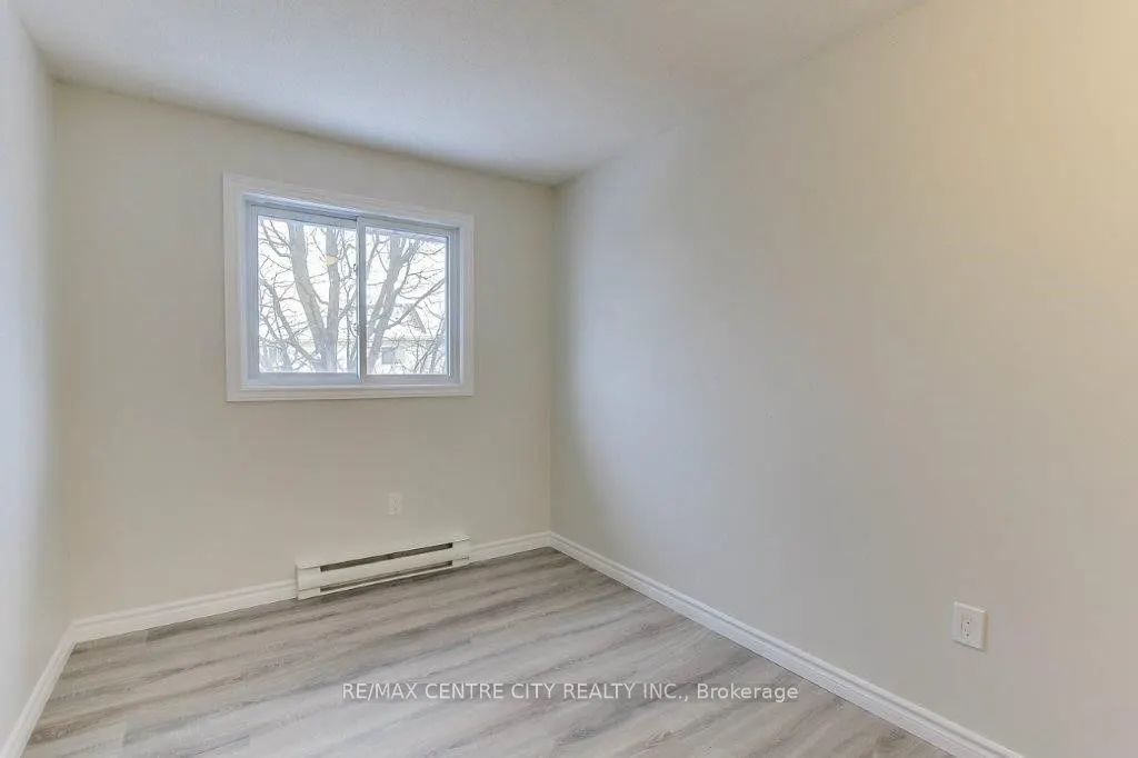1290 Bentley Dr, #28