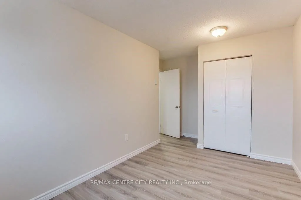 1290 Bentley Dr, #28
