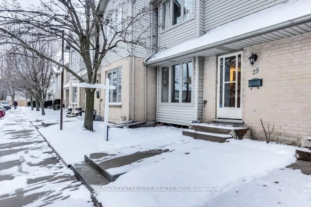 1290 Bentley Dr, #28