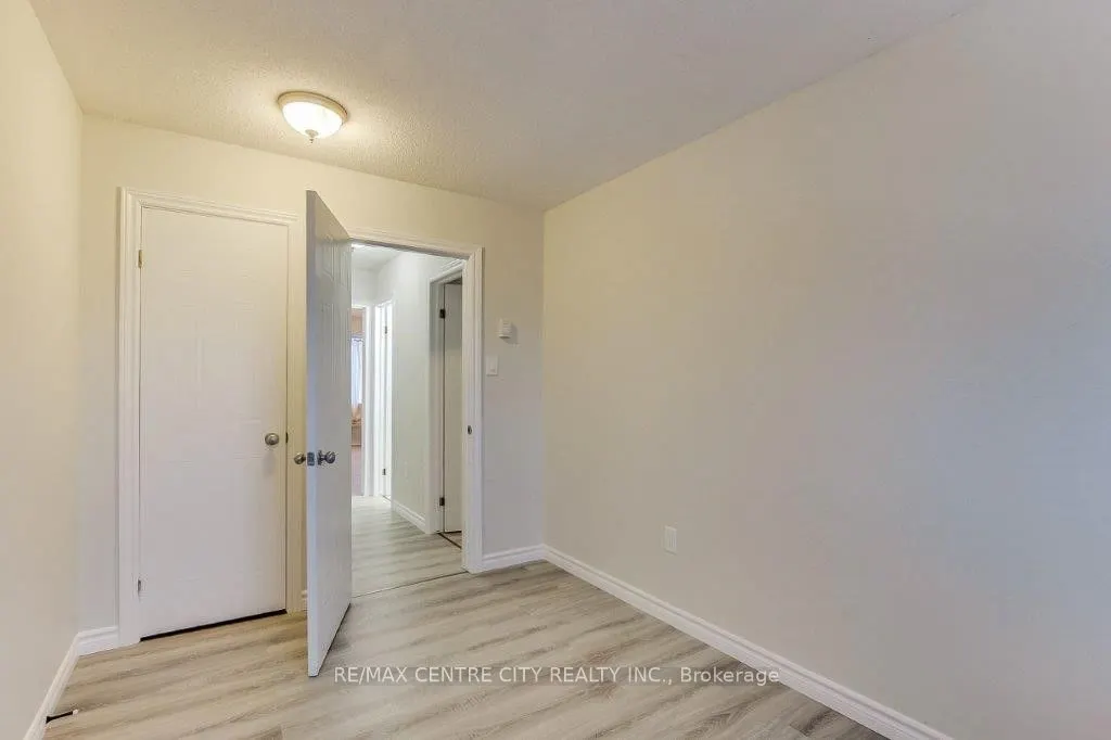 1290 Bentley Dr, #28