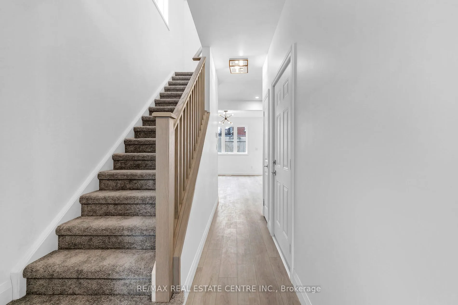 278 Hunter St, #8