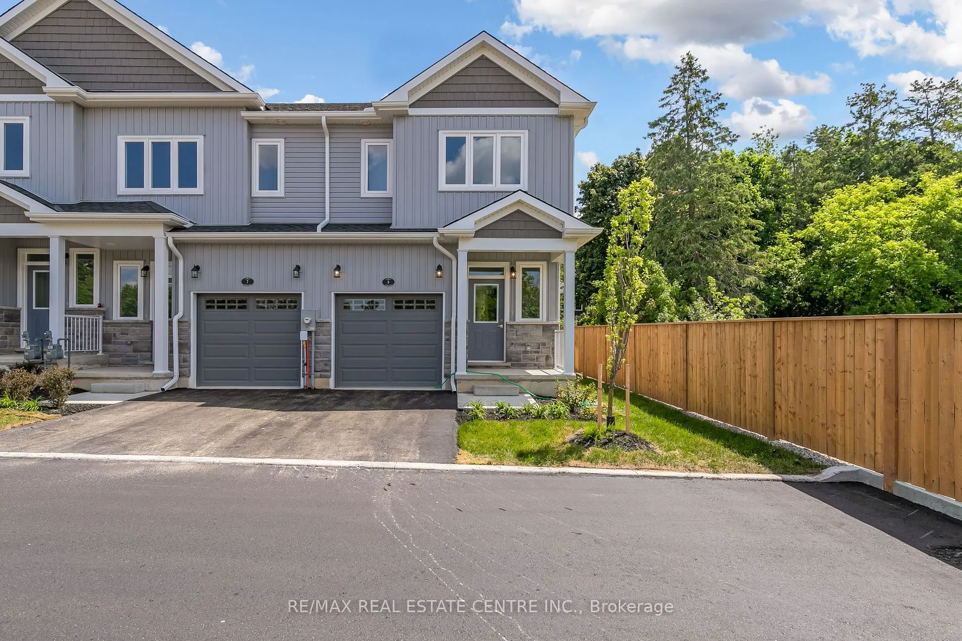 278 Hunter St, #8