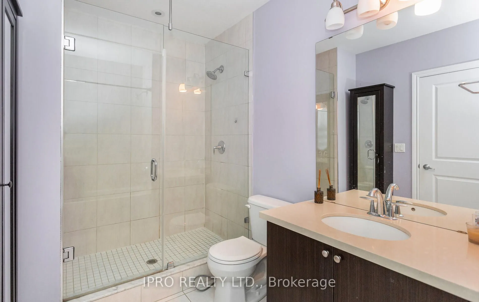427 Aberdeen Avenue, #PH04