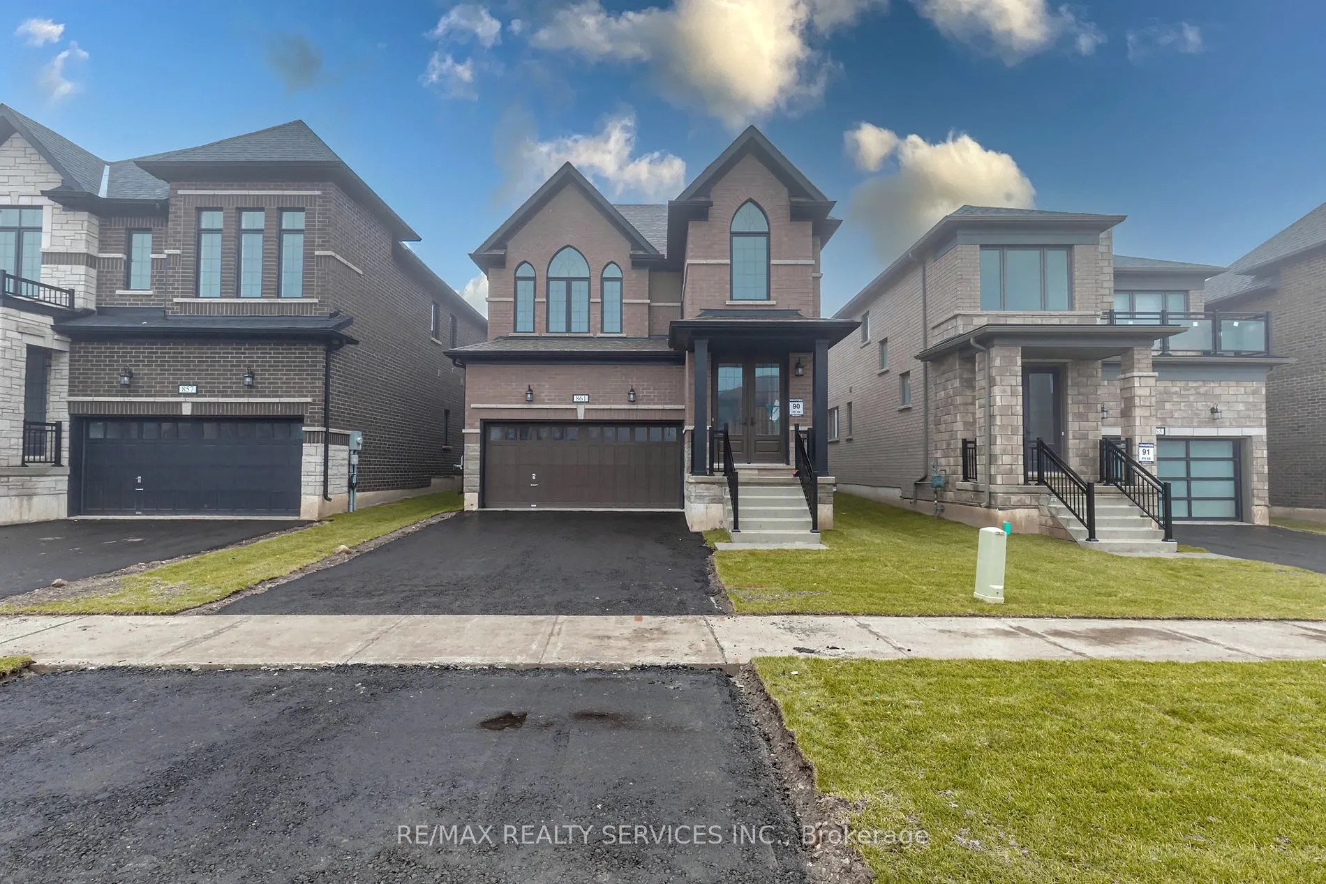 861 Knights Lane