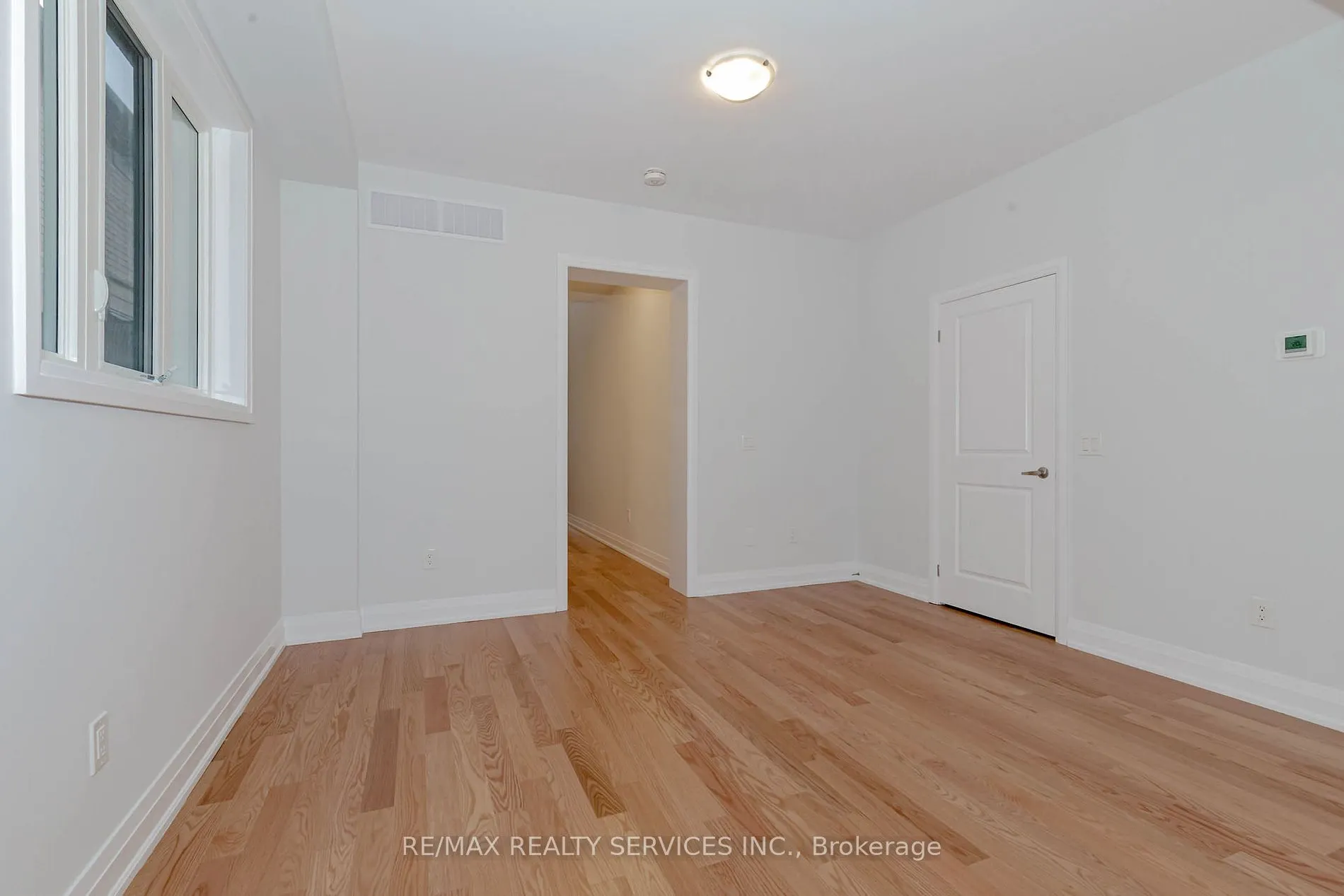 861 Knights Lane