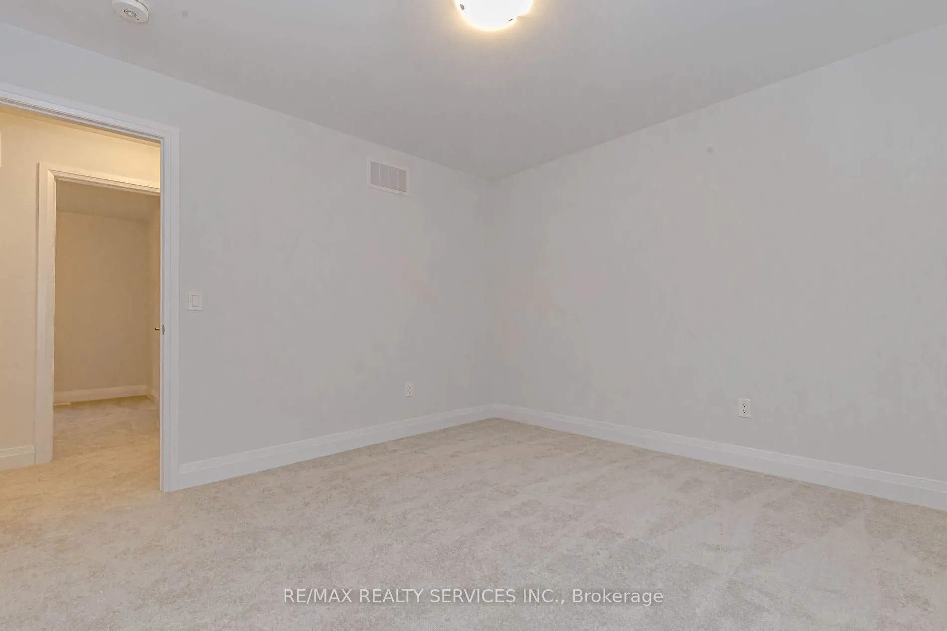 861 Knights Lane