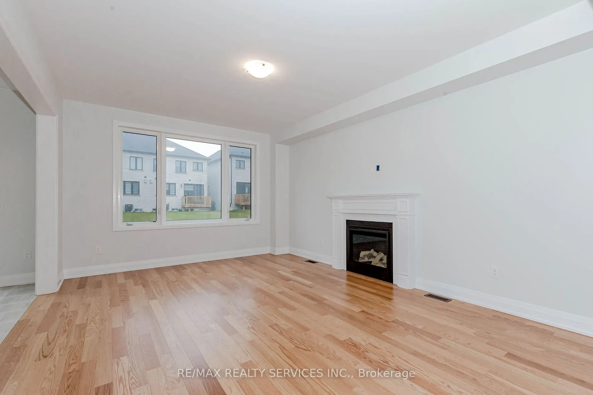 861 Knights Lane