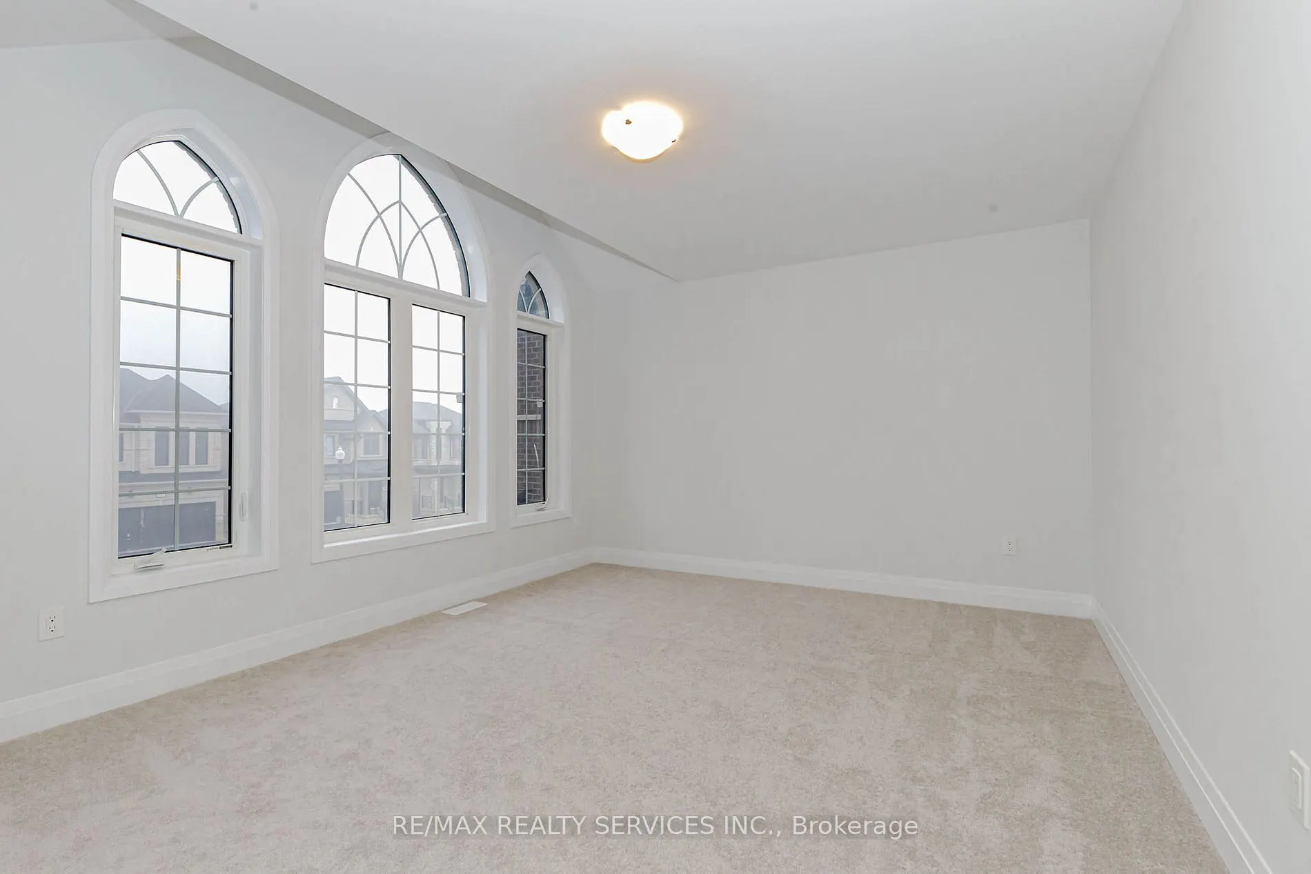 861 Knights Lane