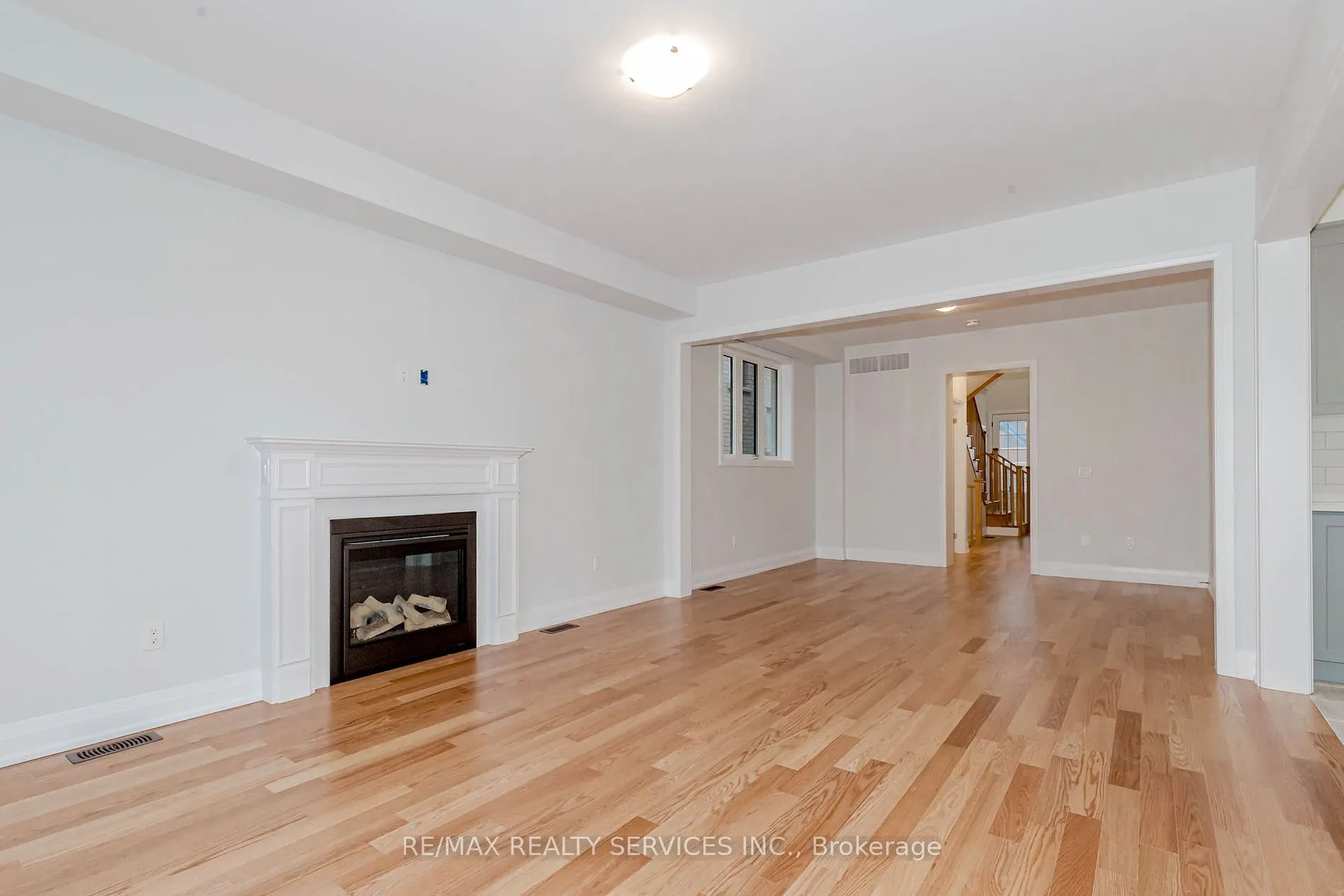 861 Knights Lane