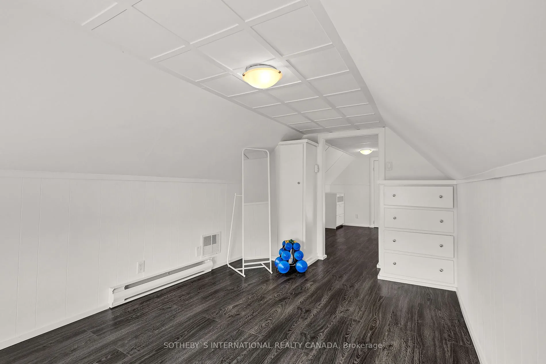 17 Avalon Pl