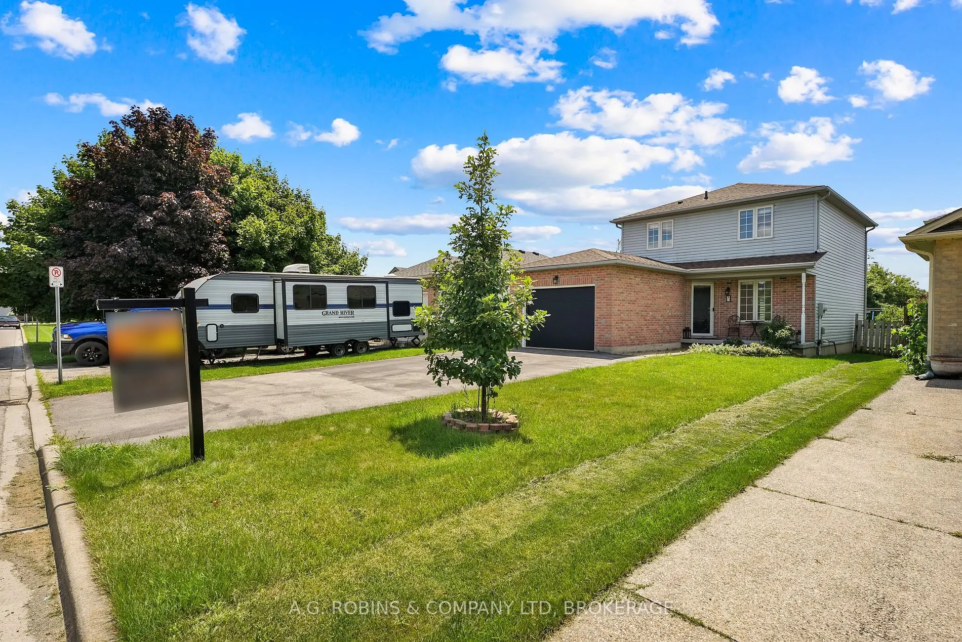 5 Longview Dr