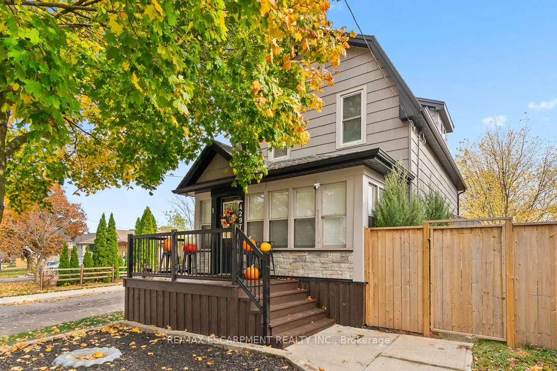 4297 East Ave, #1