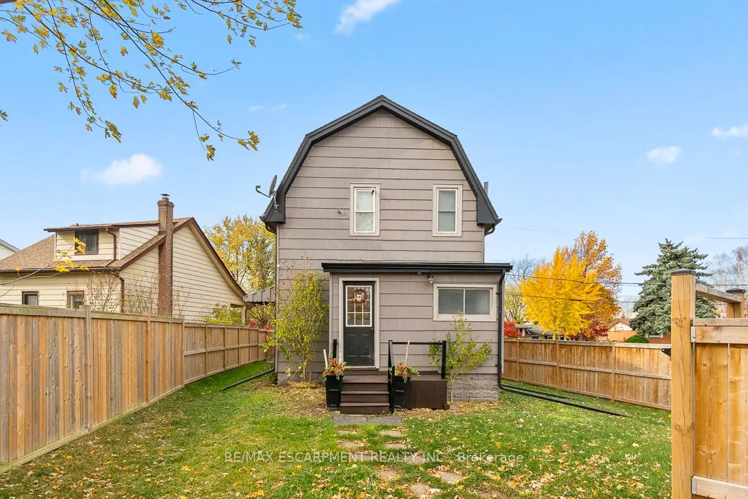 4297 East Ave, #1
