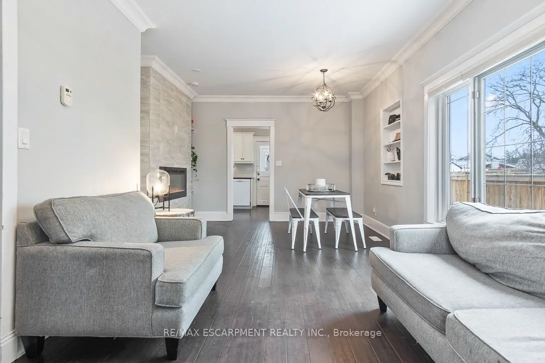 4297 East Ave, #1