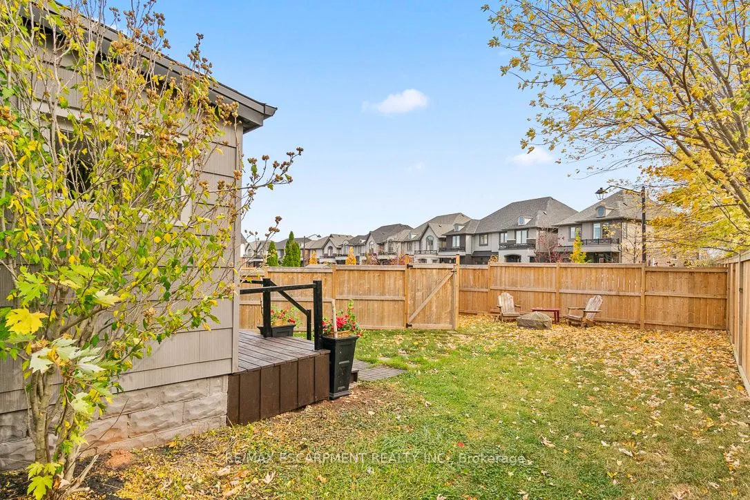 4297 East Ave, #1