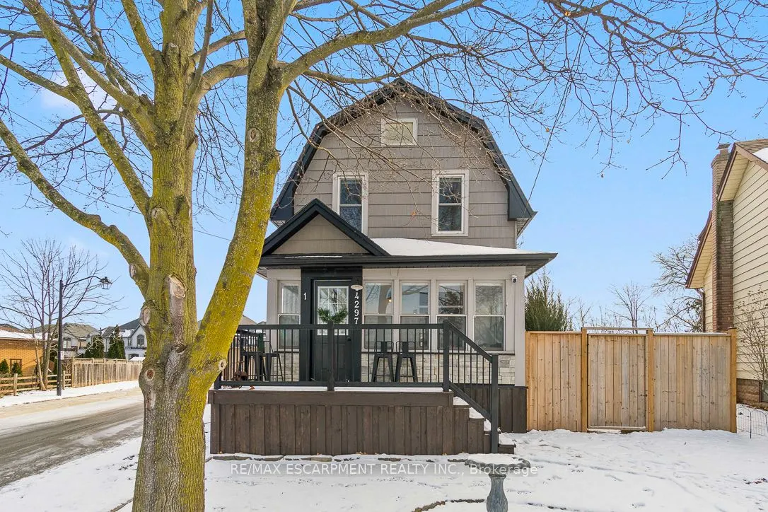 4297 East Ave, #1