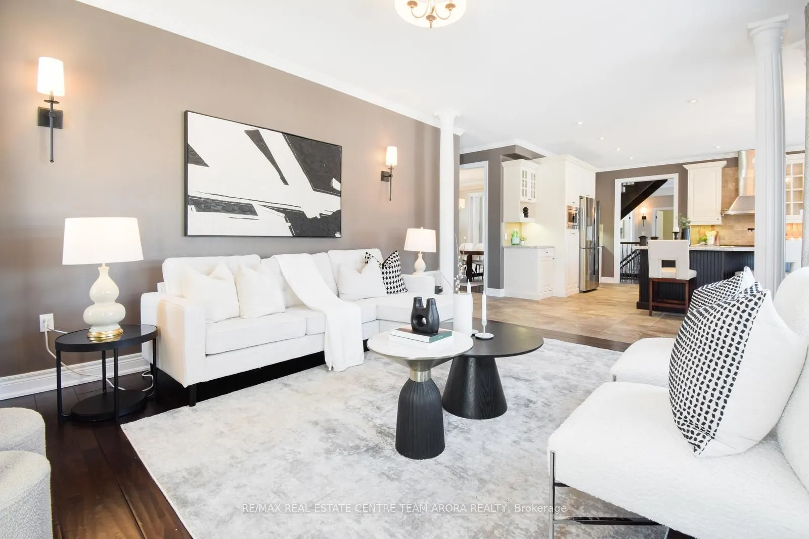 100 Chesswood Trail