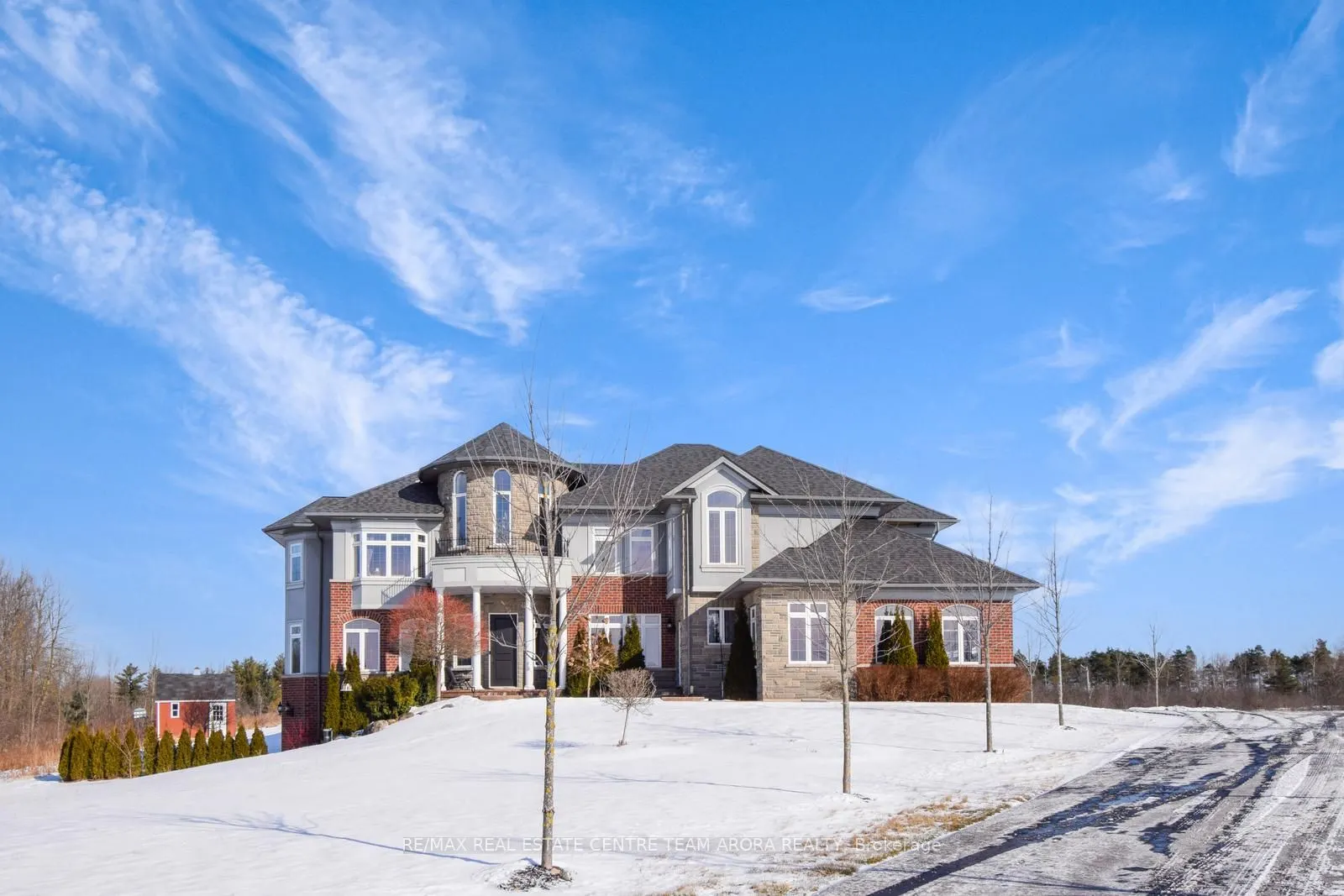 100 Chesswood Trail
