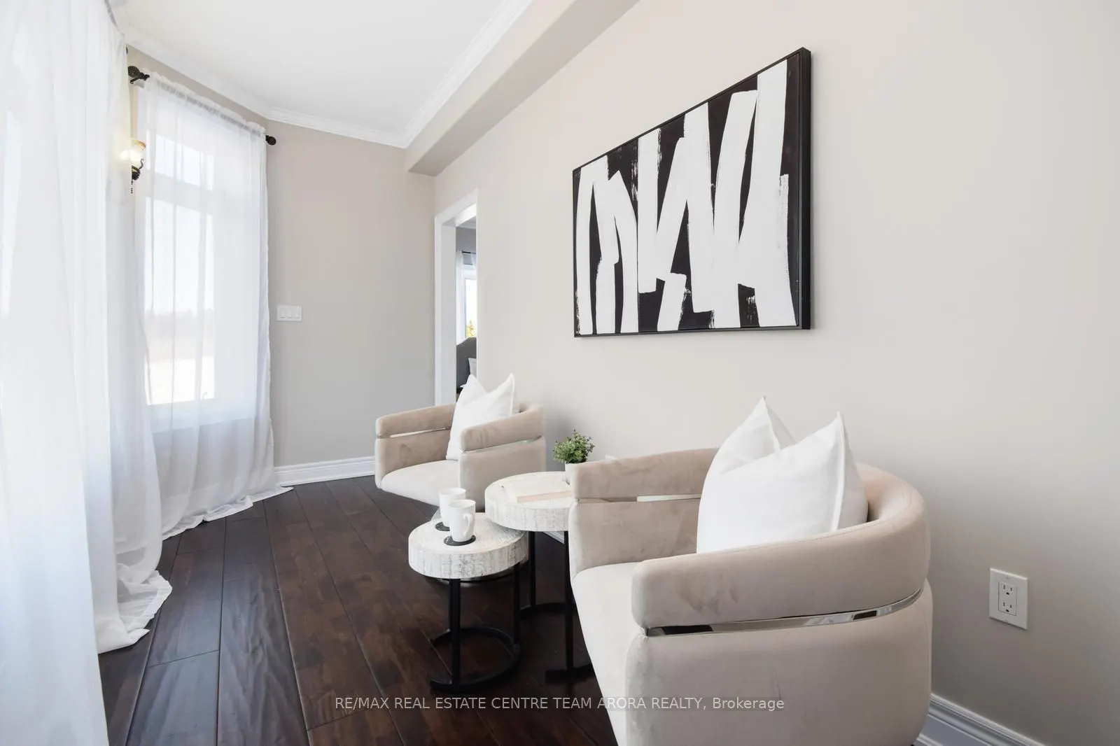 100 Chesswood Trail