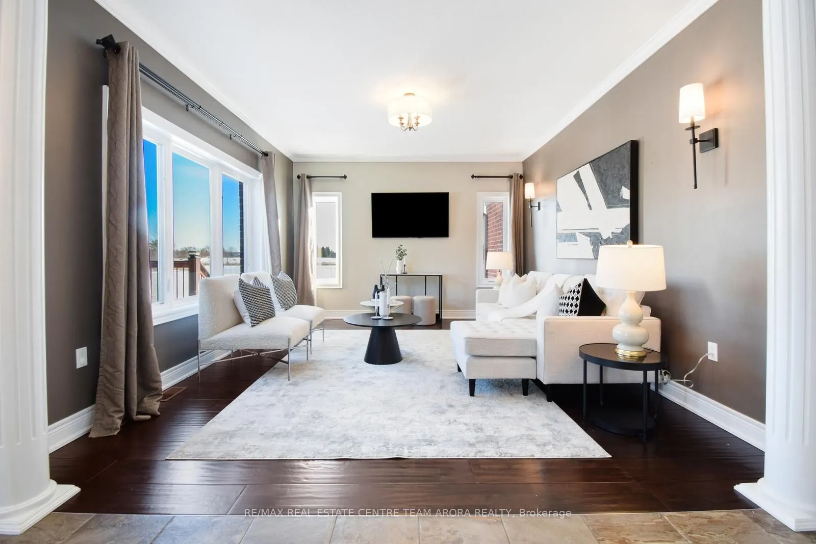 100 Chesswood Trail