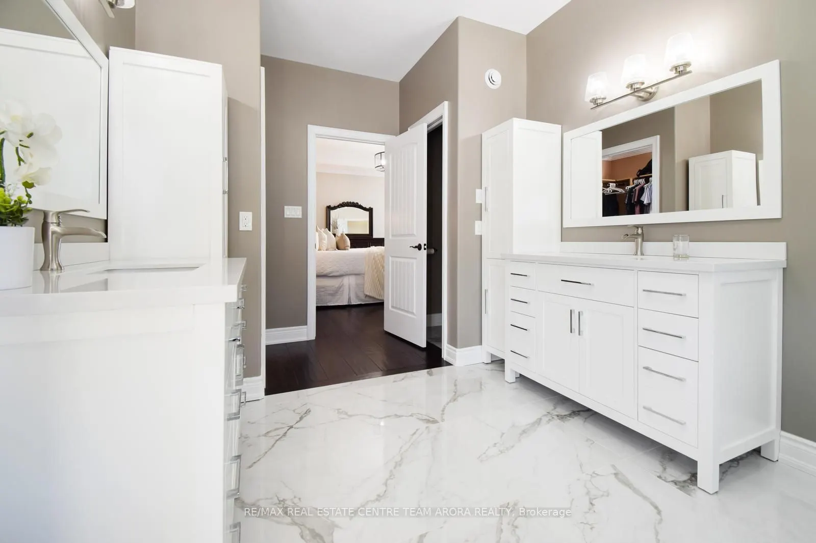 100 Chesswood Trail