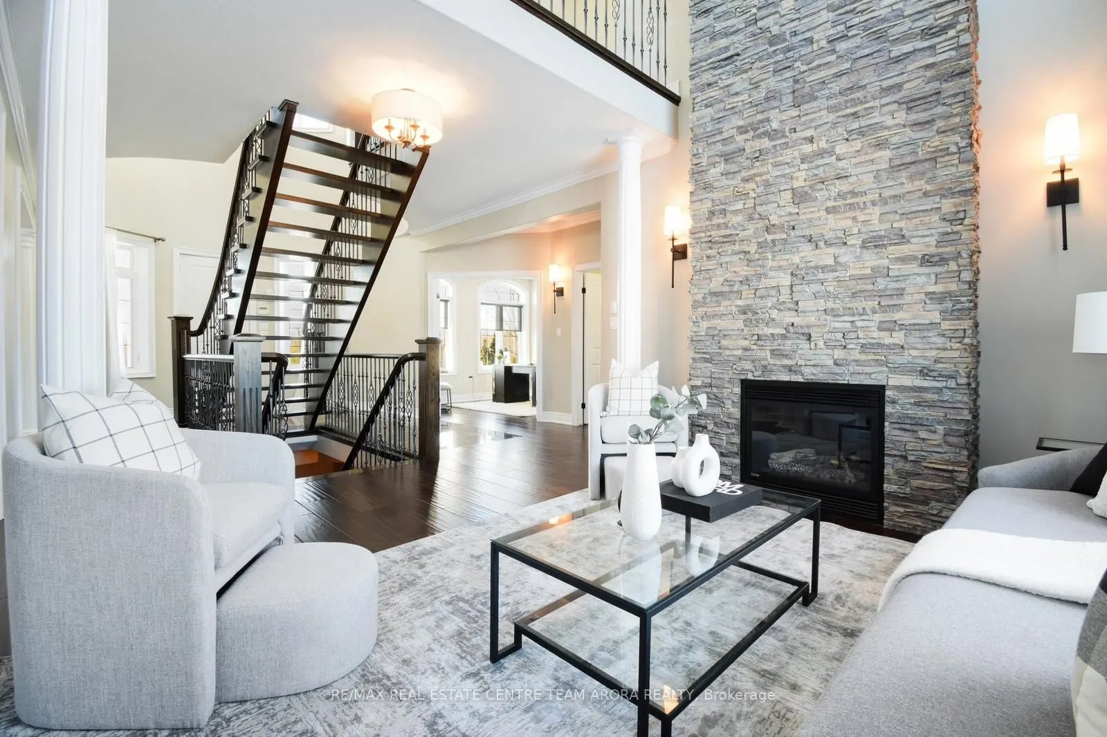 100 Chesswood Trail