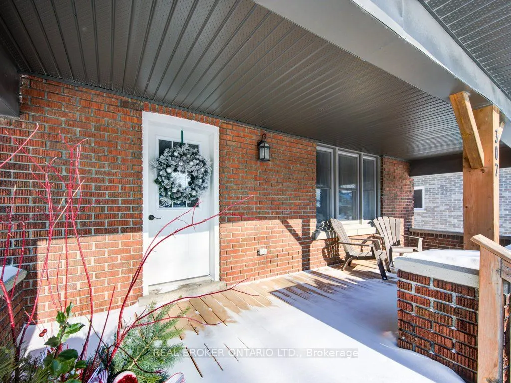 307 Elizabeth St