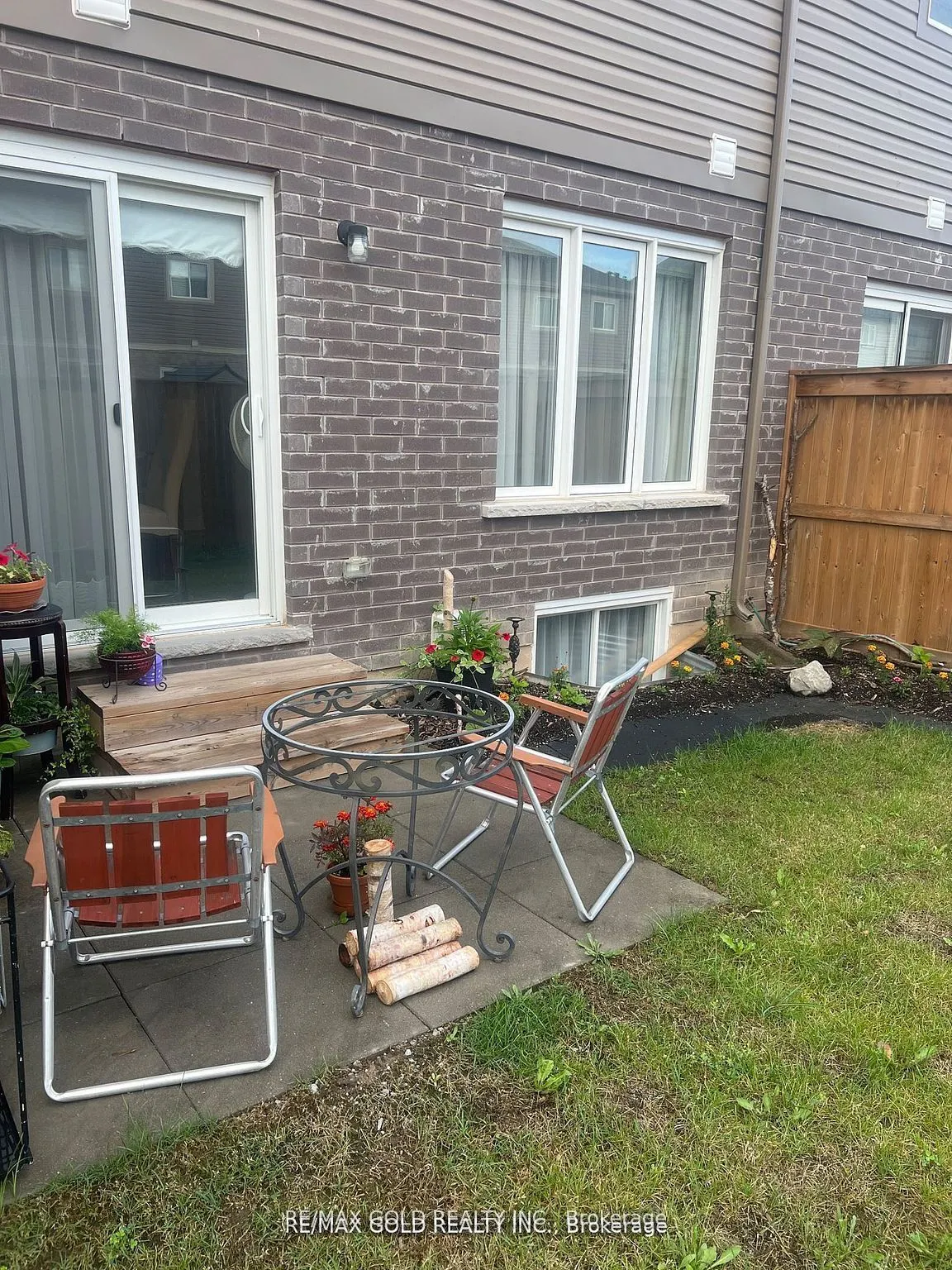 7945 Old Field Rd, #6