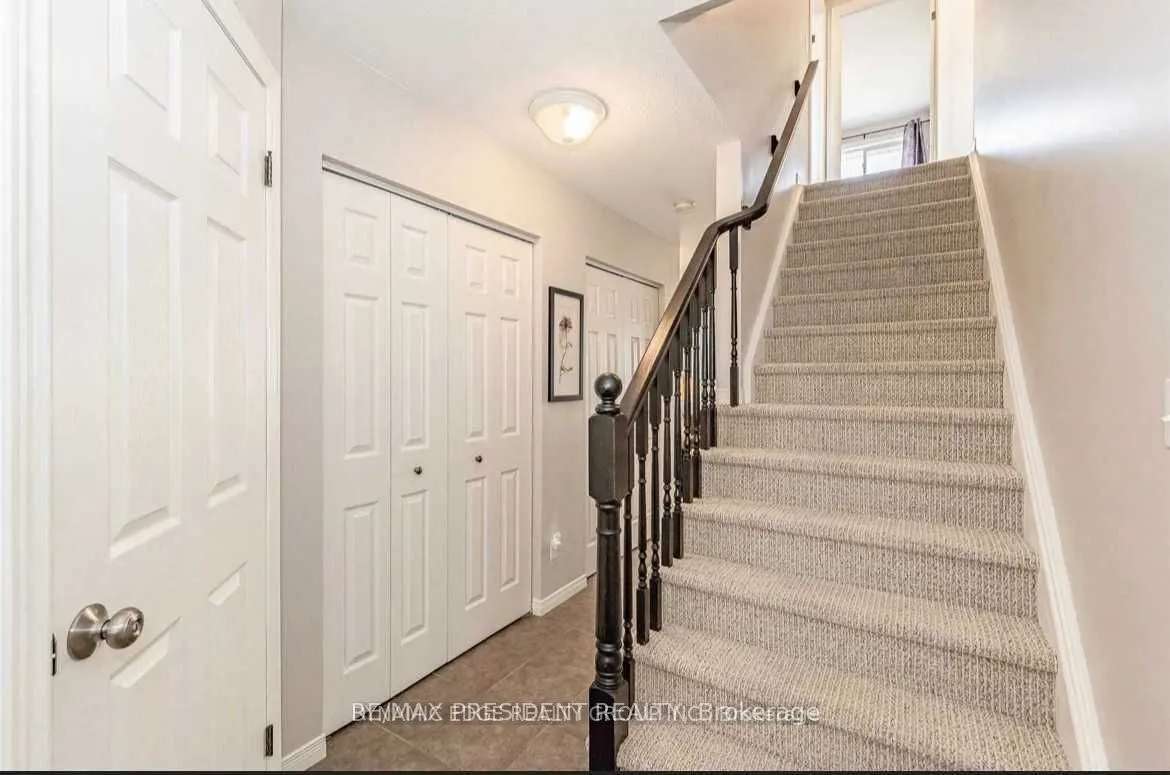 22 Davison Dr