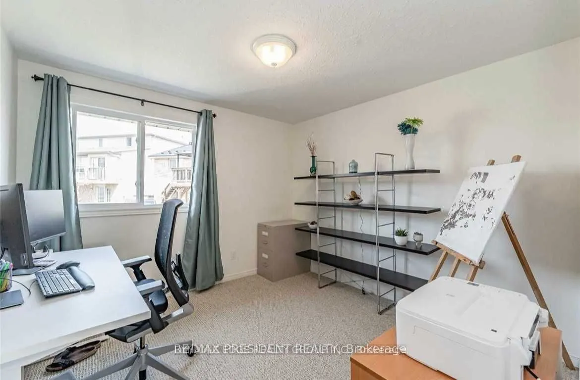 22 Davison Dr