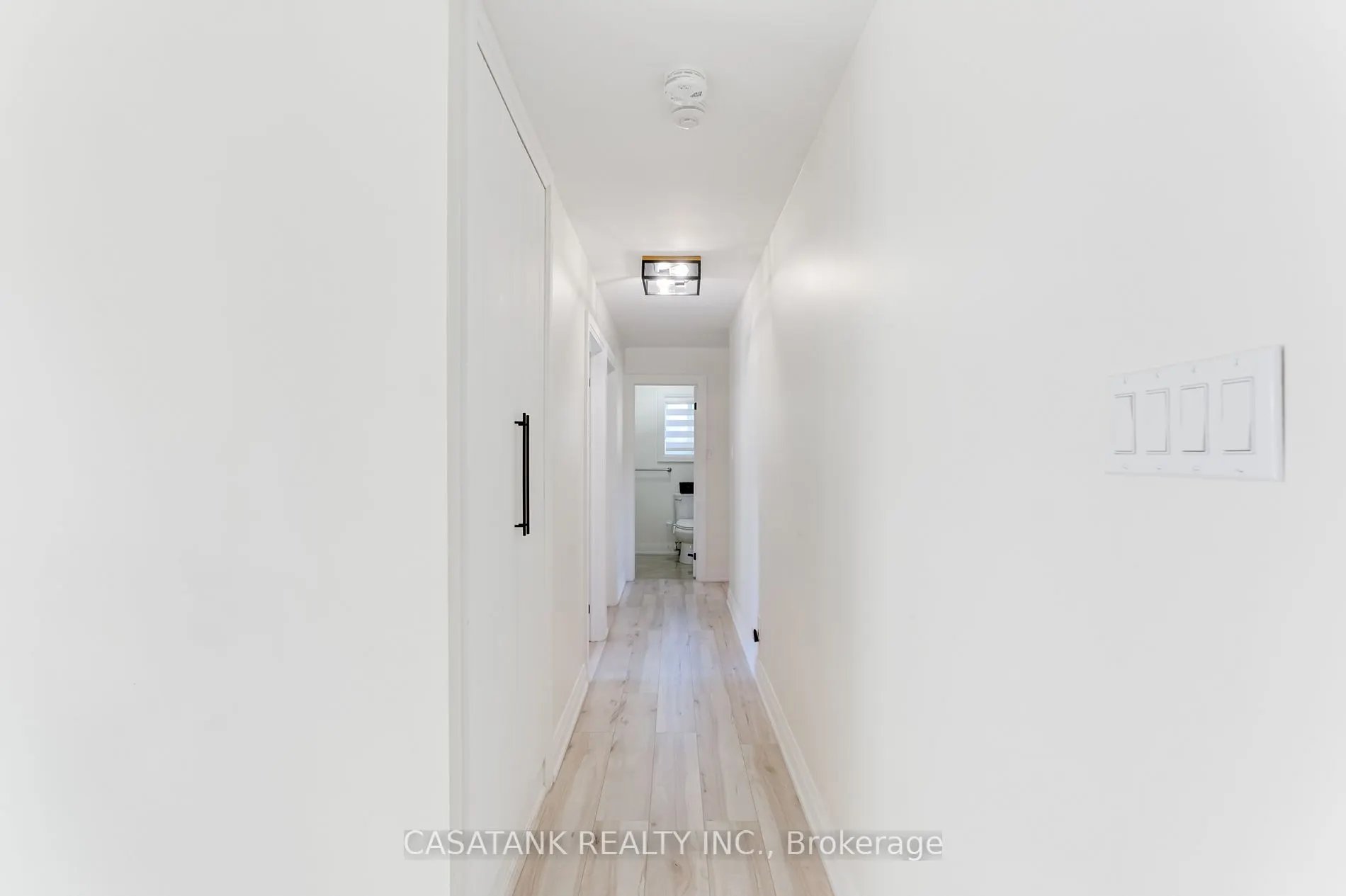11 Peter St