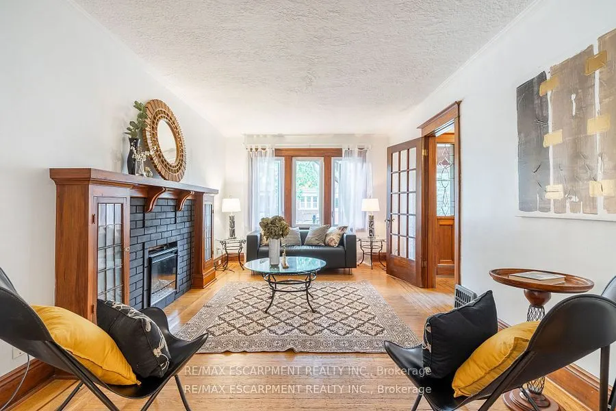 56 Newton Ave