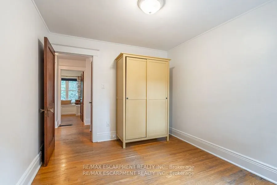 56 Newton Ave